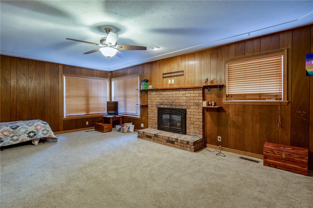 32-21-28-GARFIELD - Residential