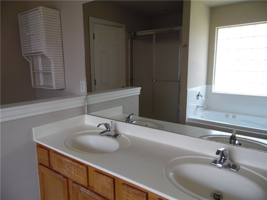 Tunbridge Wells Sub Bentonville - Residential Lease