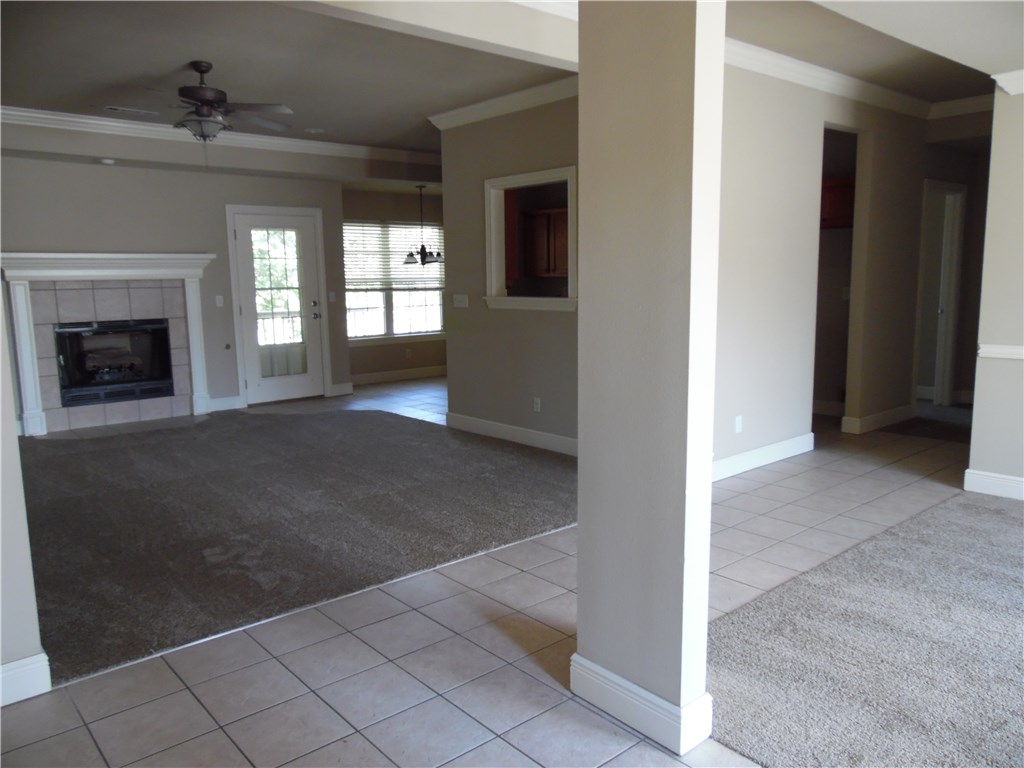 Tunbridge Wells Sub Bentonville - Residential Lease