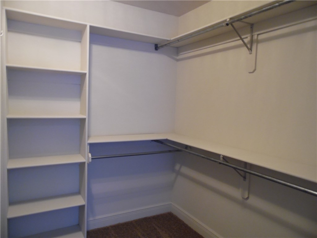 Tunbridge Wells Sub Bentonville - Residential Lease