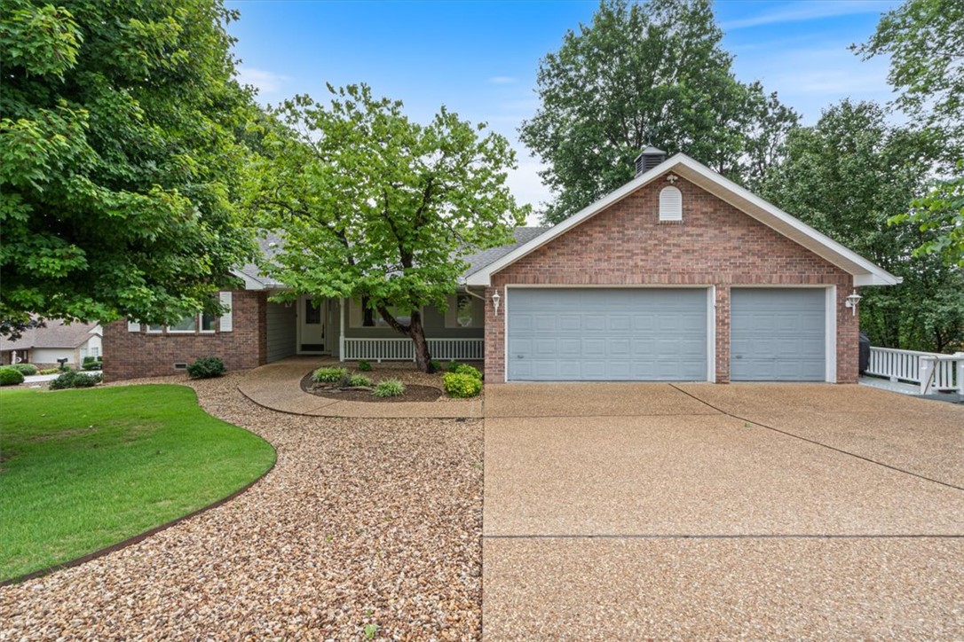 Discover exceptional craftsmanship and everyday comfort in the quality built 2,801 sq. ft. home near Scotsdale Golf Course, Tunnel Vision Trail and Loch Lomond. The versatile floor plan adapts to your lifestyle with flexible living spaces for entertaining, working from home, fitness, hobbies or guests. Surrounded by mature landscaping in a peaceful setting, this home also offers convenient access to Bella Vista amenities and Bentonville. Additional highlights include a spacious three car garage, screened deck, and new HVAC, offering comfort, convenience and peace of mind.
