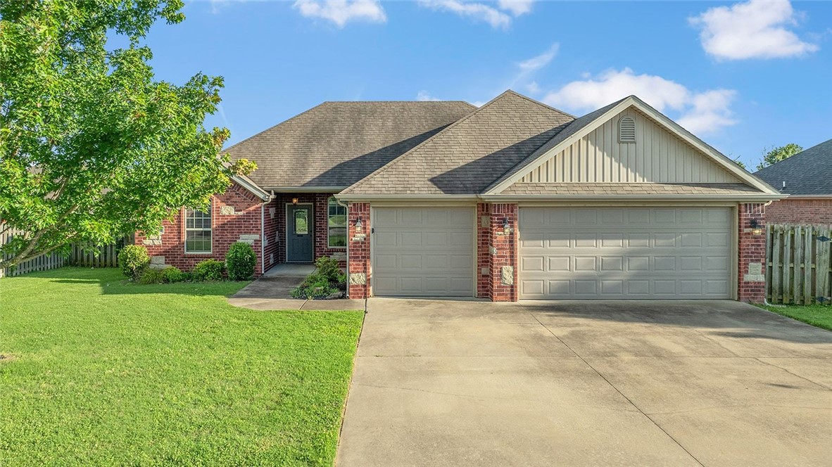 Sienna At Coopers Farm Ph II Centerton - Residential