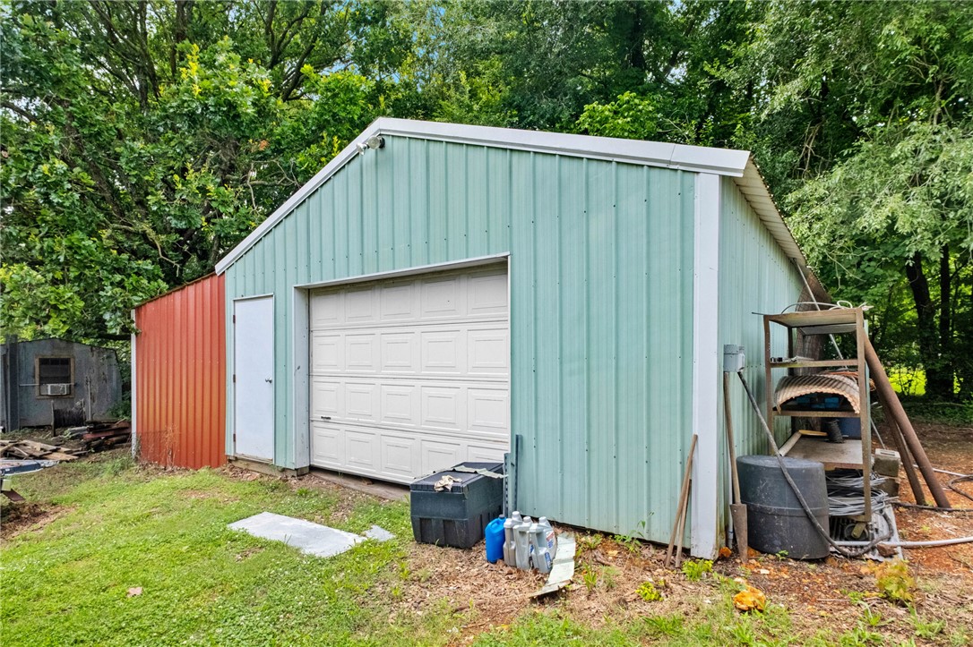 21-18-29-RURAL - Residential