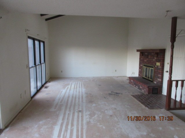 Townhouse Tct 3 A/K/A Drake Court Bvv - Residential