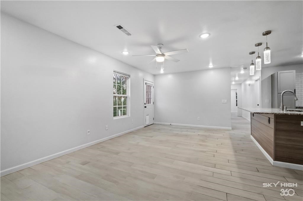 Cedarpoint Sub - Residential Lease