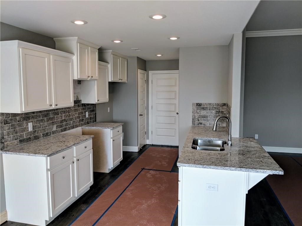 Saddle Brook - Residential Lease