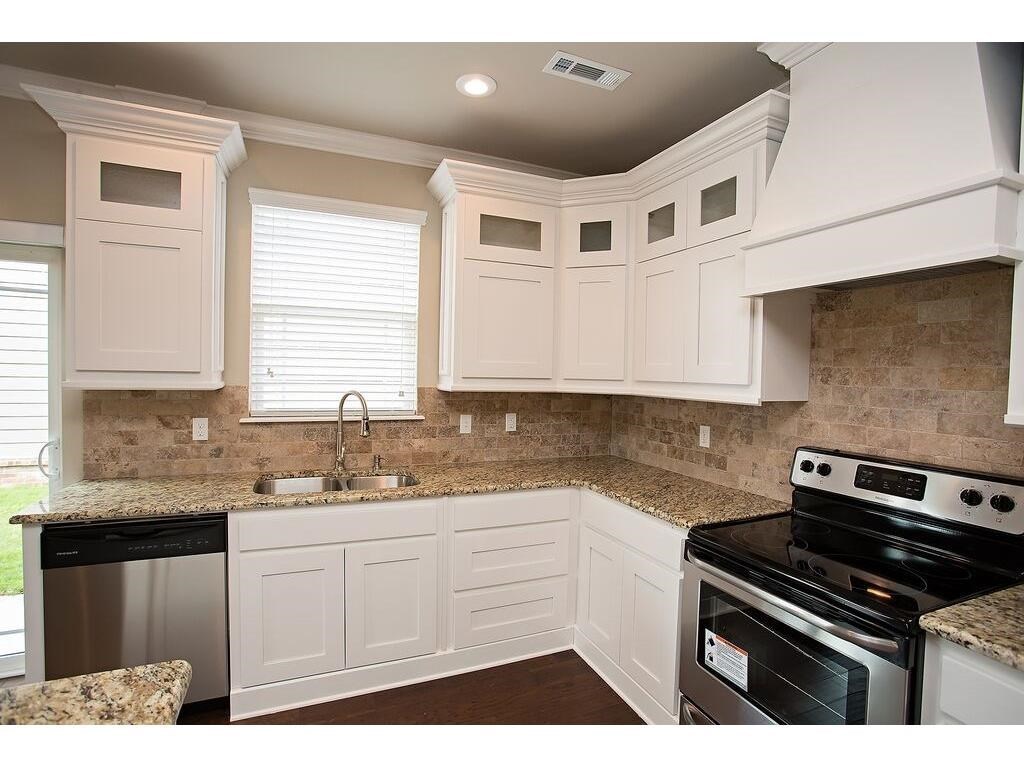 Oldetown Estates Rogers - Residential Lease