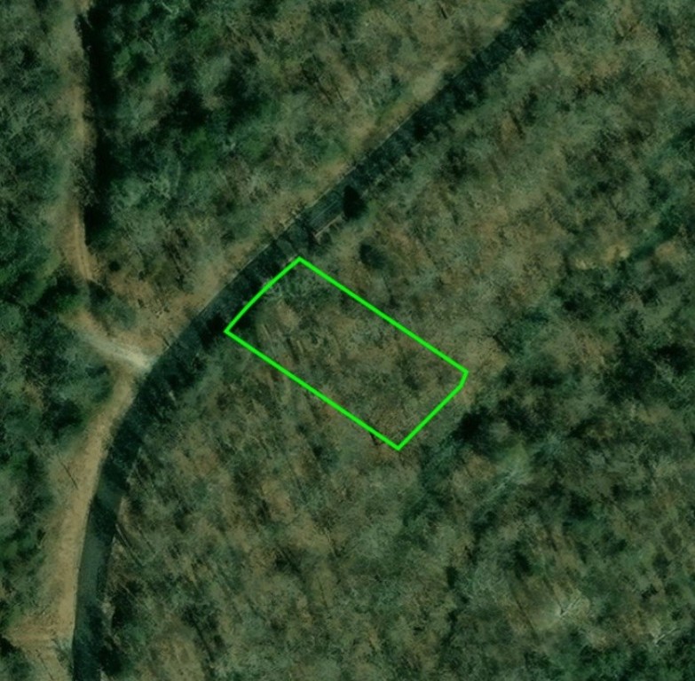 Green Briar - Land