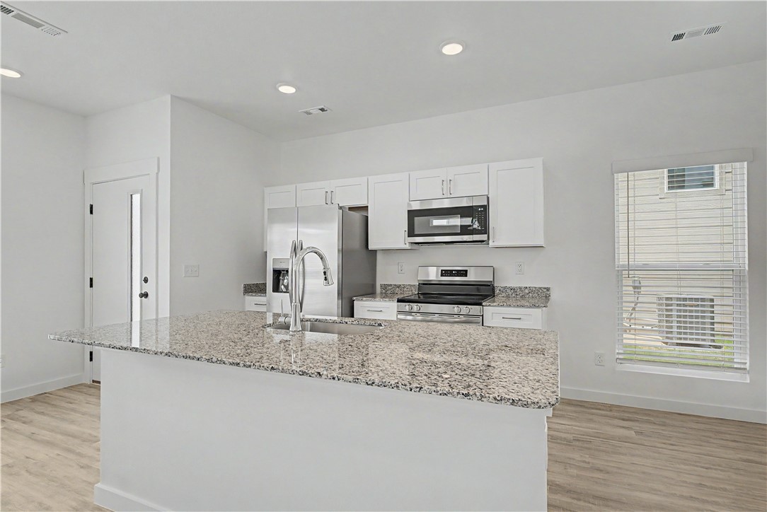 FEATHERSTON WEST SUB PH 1-CENTERTON - Residential