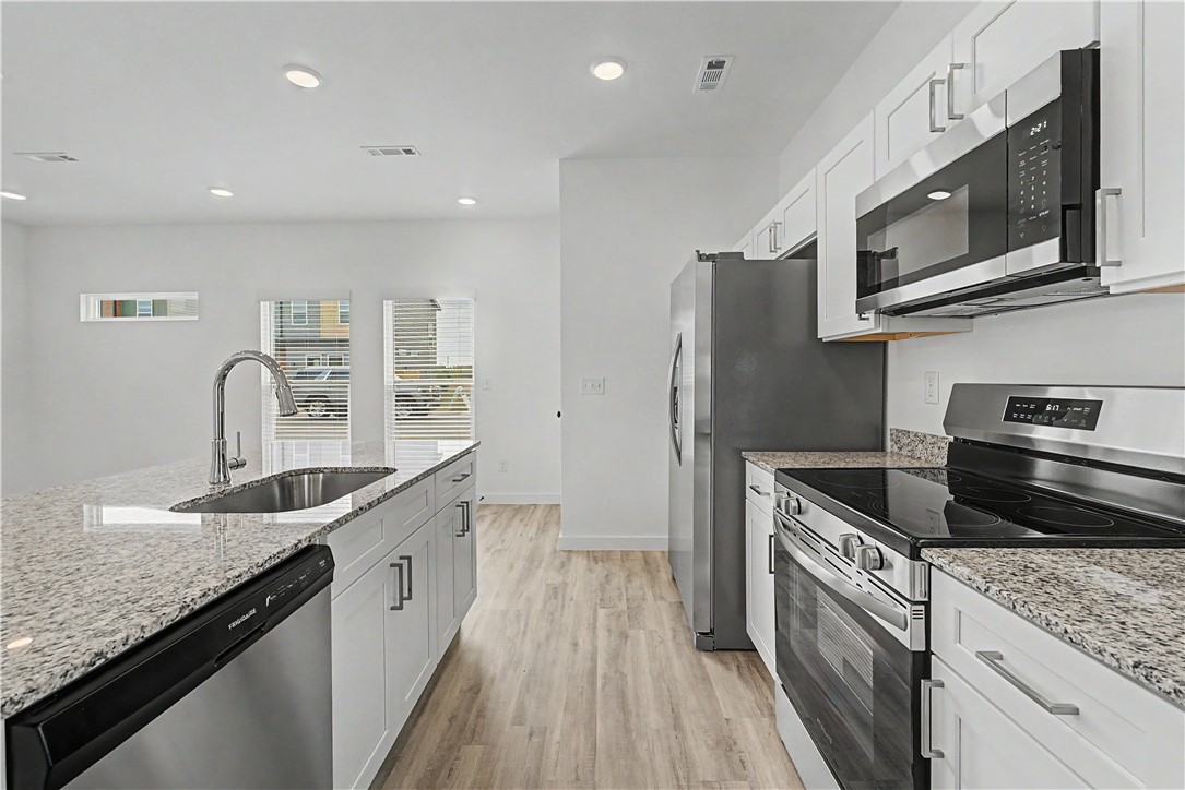 FEATHERSTON WEST SUB PH 1-CENTERTON - Residential