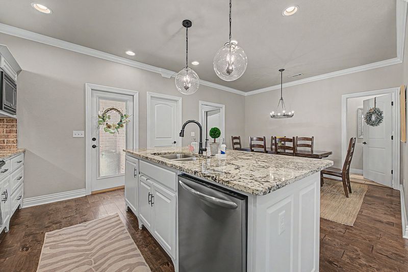 Town Homes At Forest Hills - Residential