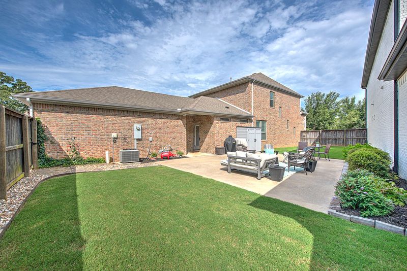 Town Homes At Forest Hills - Residential