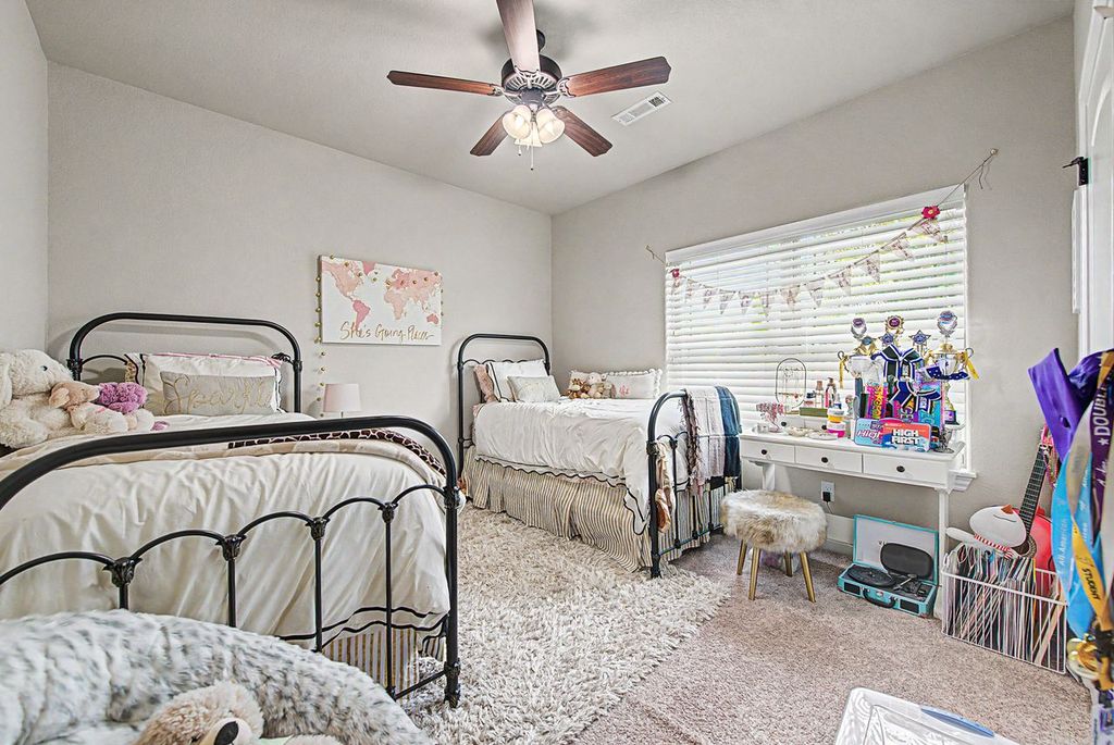 Town Homes At Forest Hills - Residential
