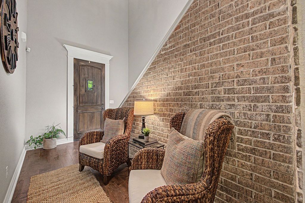 Town Homes At Forest Hills - Residential
