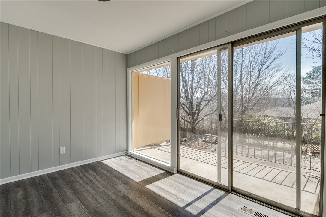Fayetteville Outlots - Residential Lease