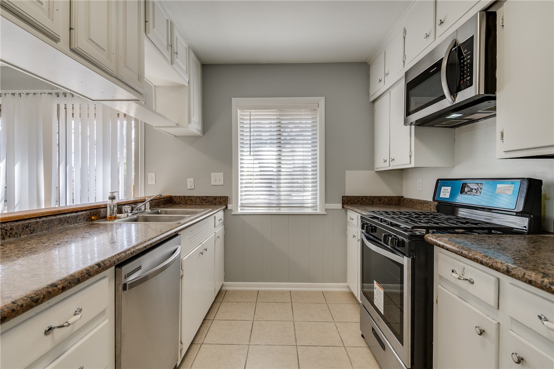 Fayetteville Outlots - Residential Lease