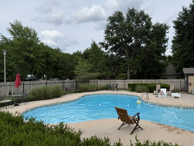 Bradford Place Condo Hpr - Residential