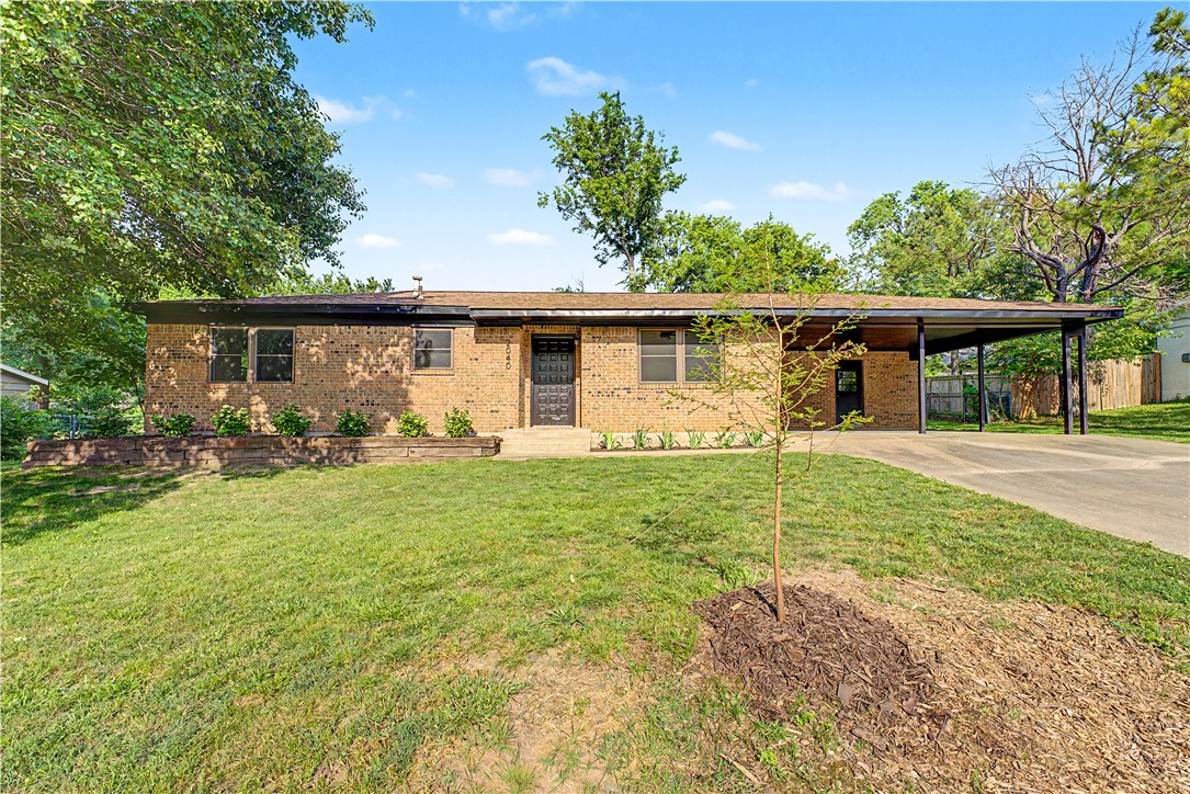 Completely renovated and move-in ready in the heart of Fayetteville! Located in an established neighborhood just minutes from the best Fayetteville has to offer, this updated home combines modern finishes with functional space and convenience. Recent renovations include updated flooring, fresh paint, modern lighting, renovated bathrooms, a beautifully redesigned kitchen with new cabinetry, countertops, fixtures, and appliances, plus a brand-new HVAC system and hot water tank.

A standout feature is the detached shop with electricity and second-story storage offering over 300 sq ft of versatile space — perfect for a workshop, hobby space, gym, studio, or additional storage. The spacious backyard provides room to relax or entertain. Turnkey homes with this level of renovation and bonus space are hard to find in Northwest Arkansas!