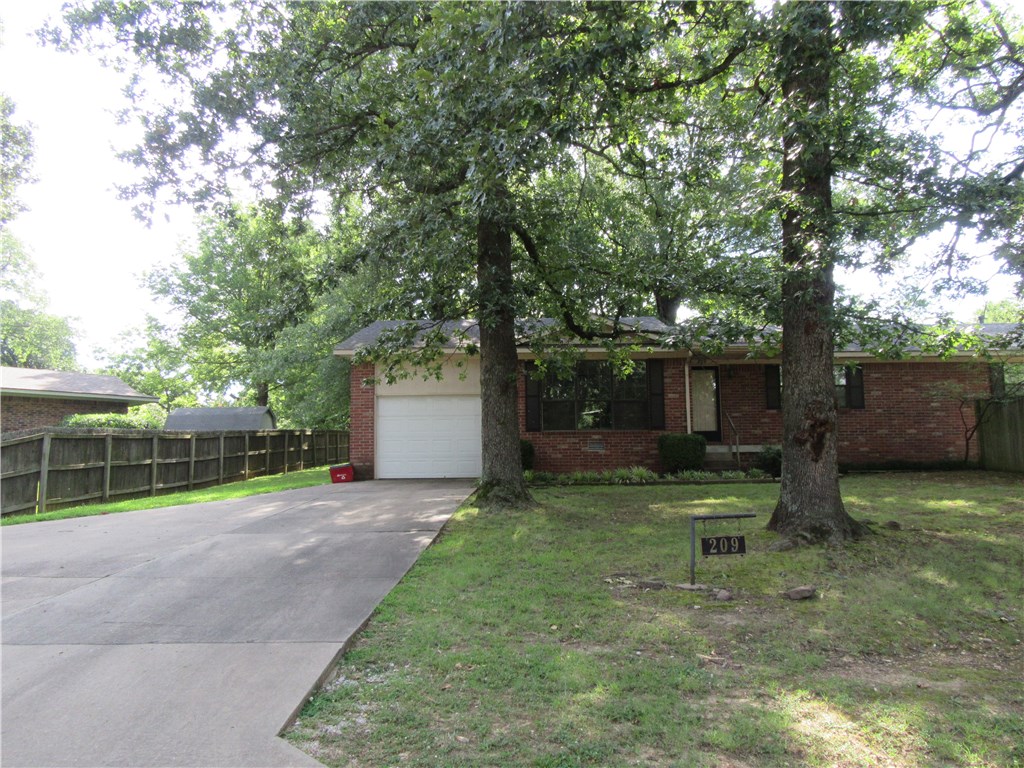 Very nice 3 BR/1.5 Bath duplex.  Sunroom and Deck.  Comes with Stove and Dishwasher.  No pets.  Hookups for Washer/Dryer.  1 Car garage.