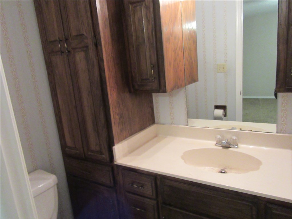 Carls 2nd Sub Siloam Spgs - Residential Lease