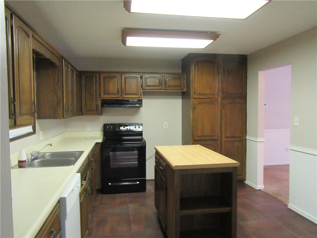 Carls 2nd Sub Siloam Spgs - Residential Lease