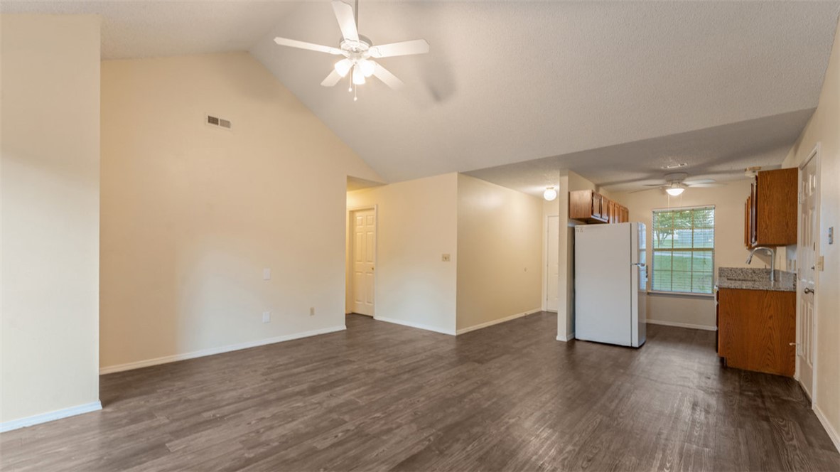 Walnut Grove Add Ph I - Residential Lease