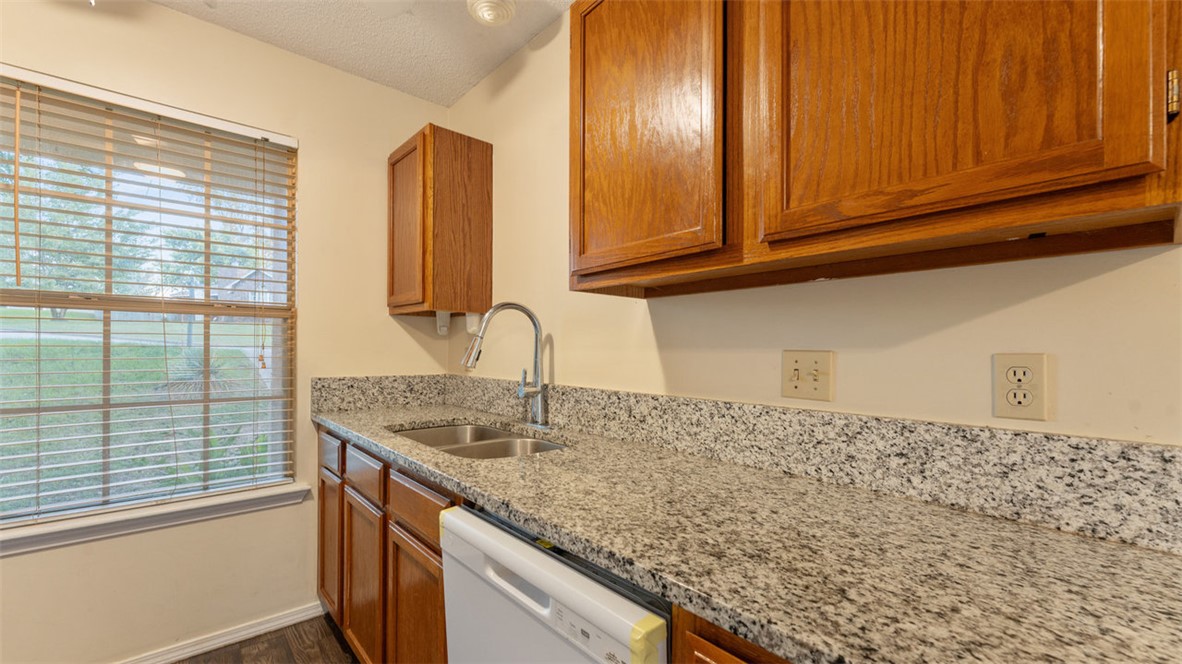 Walnut Grove Add Ph I - Residential Lease