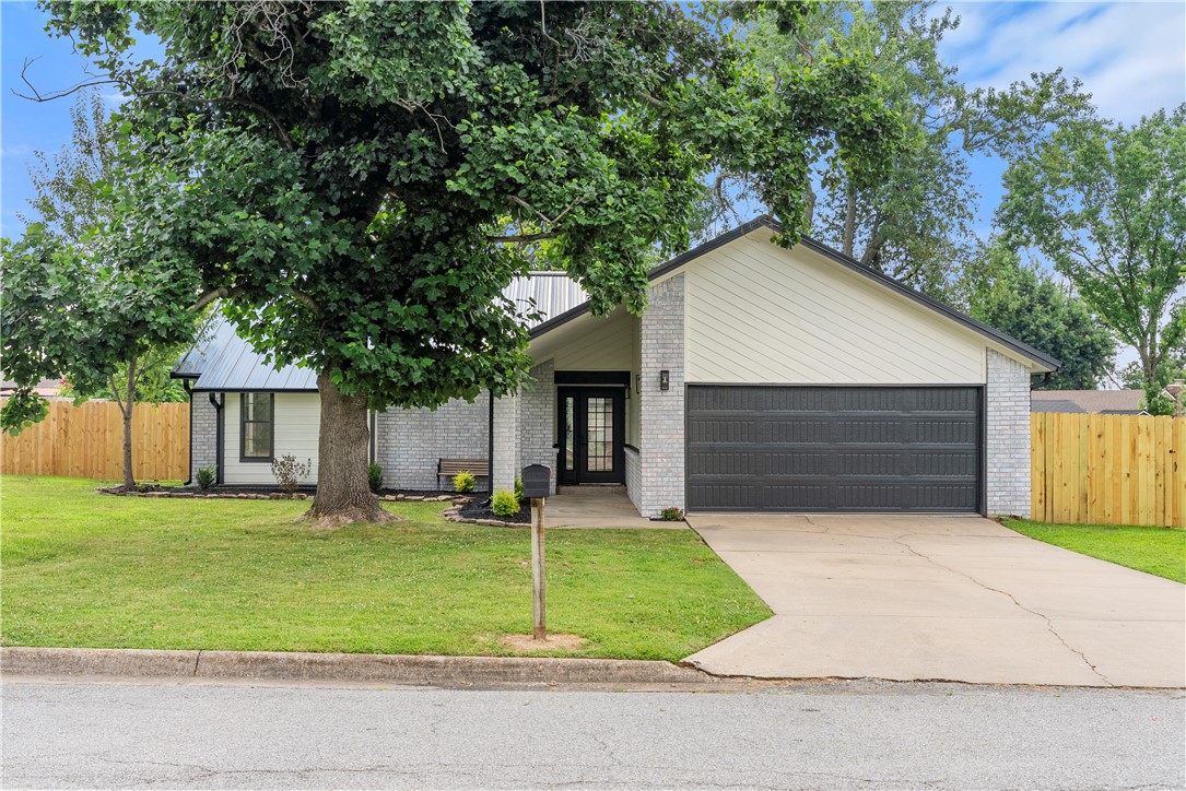 Woodland Acres Unit 2 Rogers - Residential