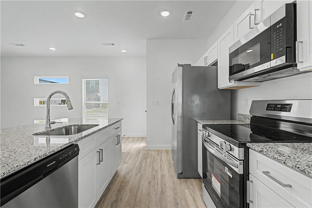 FEATHERSTON WEST SUB PH 1-CENTERTON - Residential