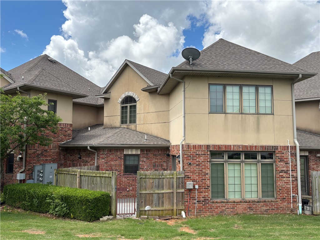 Peaks - Residential Lease