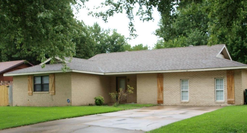 Broadmore Acres - Residential Lease