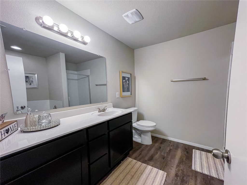 WALNUT HILL SUB PH V-PEA RIDGE - Residential