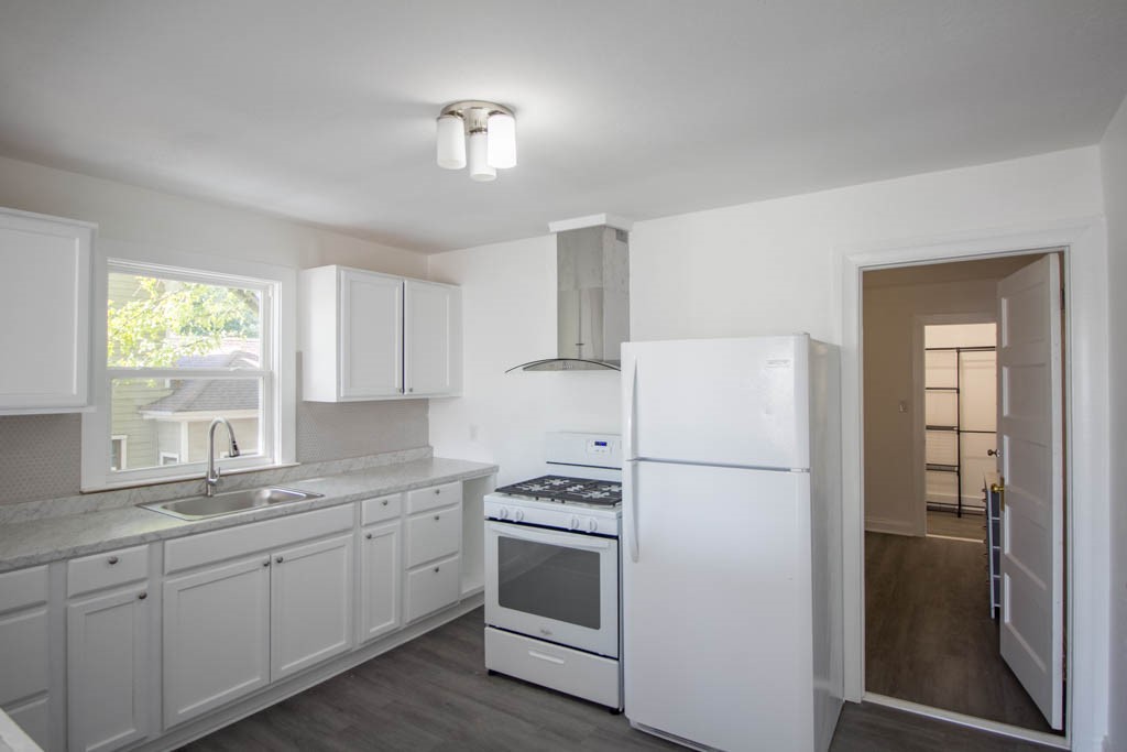 J WADE SIKES PARK ADD-ROGERS - Residential