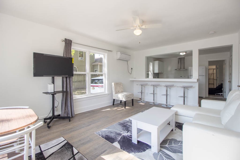 J WADE SIKES PARK ADD-ROGERS - Residential