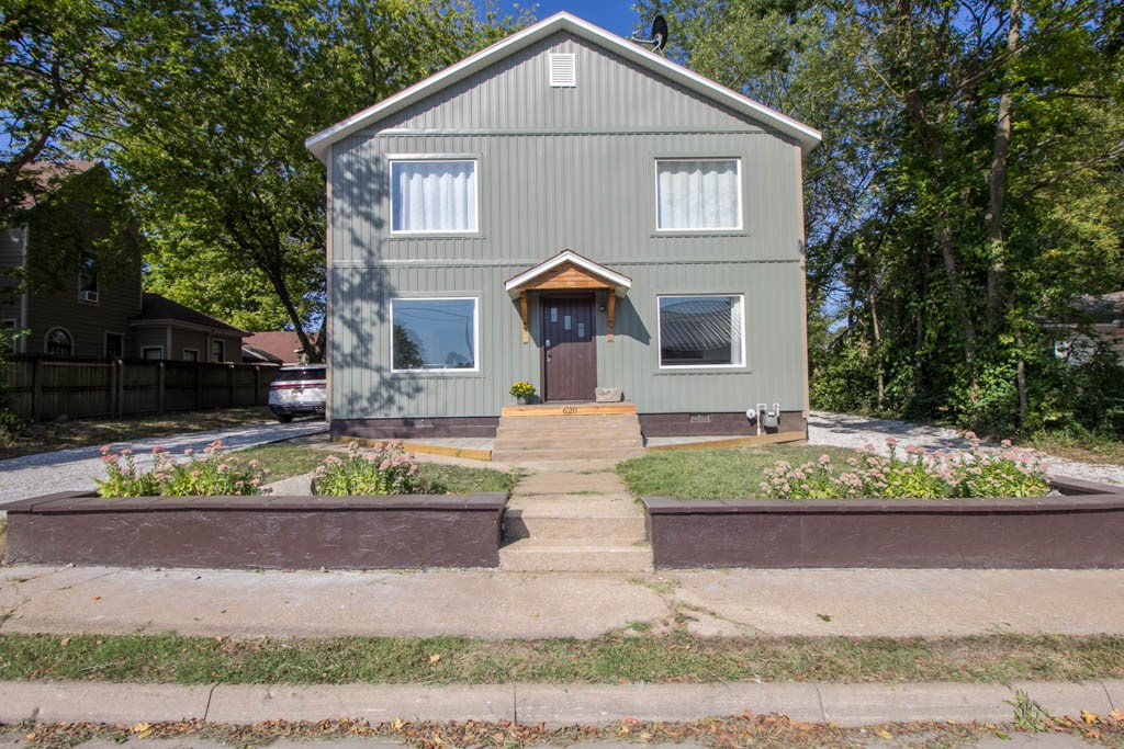 Here's your chance to have your downtown Rogers Airbnb! Multifamily, 4 apartment building.  Everything new from inside out! Everything is new! New lifetime siding, roof, windows, flooring & new appliances! In each apt., is a 1 bedroom, 1 bath unit with wall unit heat & air mini splits and gas cook stoves.  Beautiful outdoor patio with large parking in back. This building is walking distance to the restaurants and shops in Downtown Rogers, the Railyard Park, The Butterfield Stage and The Railyard bike park is only 0.3miles away, a short 7 minute walk and close to Lake Atalanta! This is your chance to own a great income stream property that is close to many things!  All furniture is new conveys along with all new TV's! Community washer & dryer on premises.  This property is ready to go! Room to build another 3000sqft unit behind main unit for additional income. This property is zoned commercial.