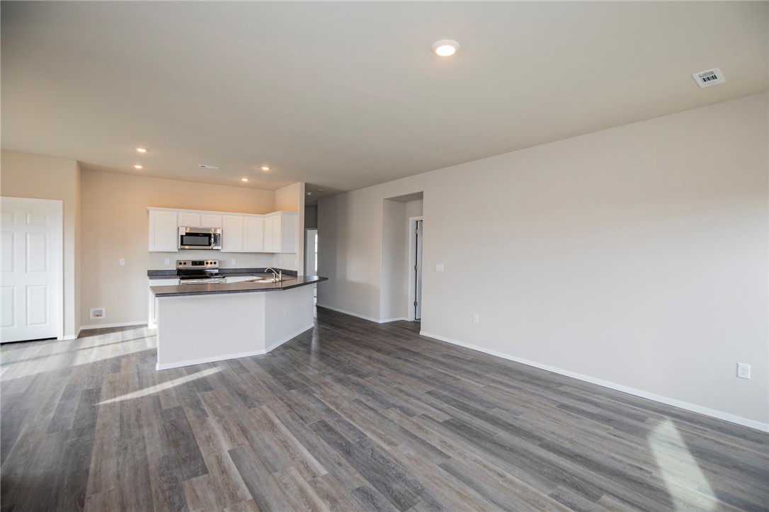 Walnut Hill Sub Ph I Pea Ridge - Residential Lease