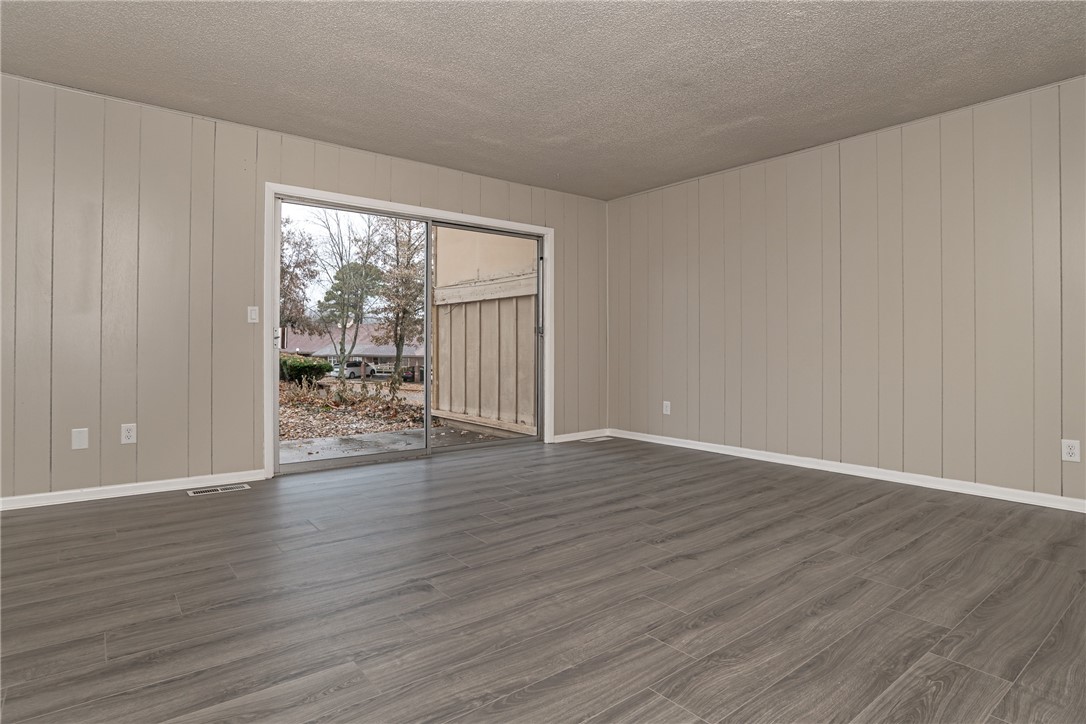 Townhouse Tct 1 A/K/A Drake Court Bvv - Residential Lease