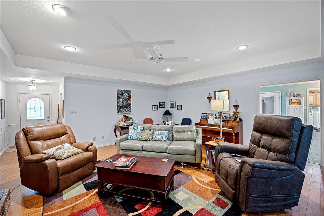 Hickory Hills Ph Ii - Residential