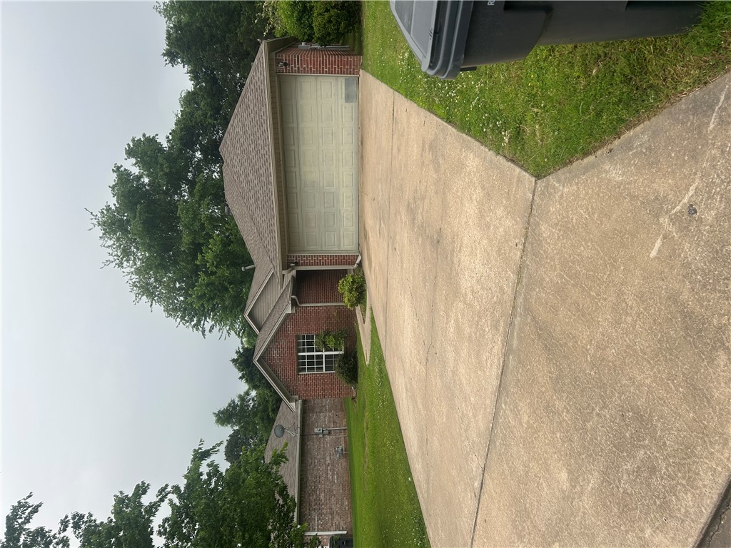 The owner is offering up to a $10,000 flooring allowance with an acceptable offer!!!

Welcome home to this charming and well-located property! Offering 1,665 square feet of comfortable living space, this 3-bedroom, 2 full bath home sits on a desirable corner lot in a convenient Russellville location.

Enjoy easy access to Hickey Park, perfect for outdoor activities and relaxation, while being just minutes from shopping, dining, and all that Russellville has to offer. The home is also ideally situated near Russellville schools, making daily routines simple and convenient.

With its spacious layout, great location, and inviting setting, this home is a wonderful opportunity for anyone looking for comfort and convenience in one place. Schedule your showing today!