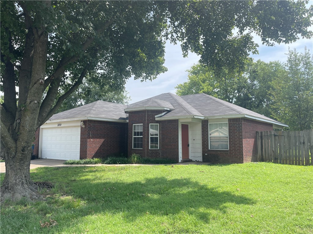 Hannah Meadows - Residential Lease