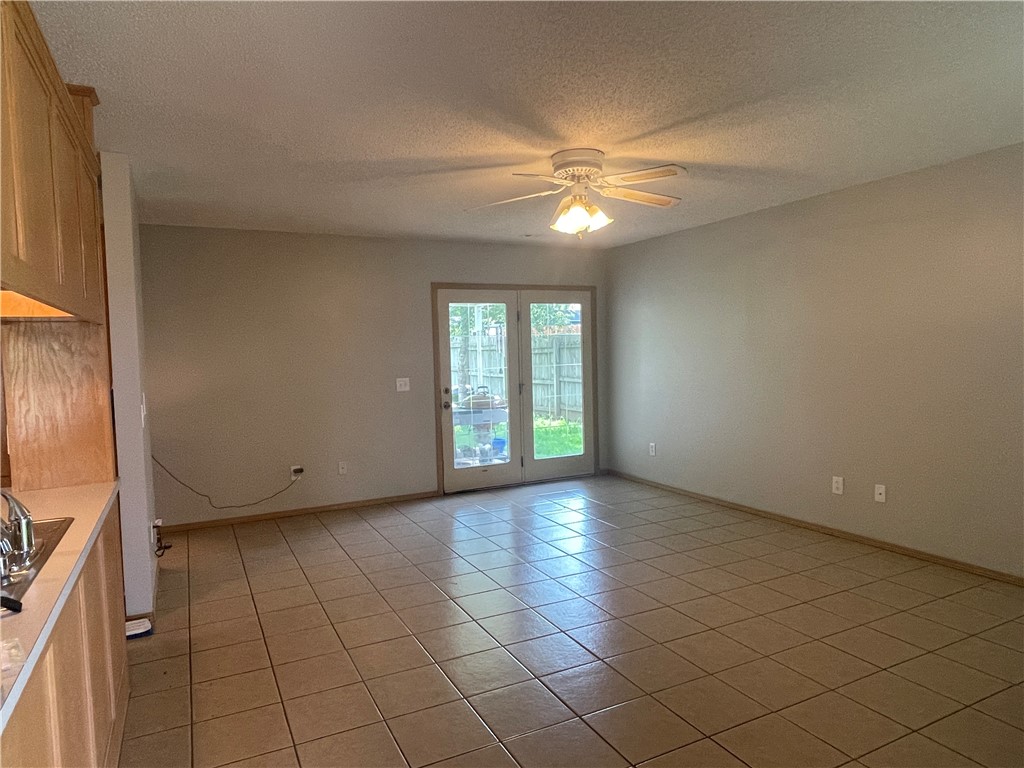 Hannah Meadows - Residential Lease