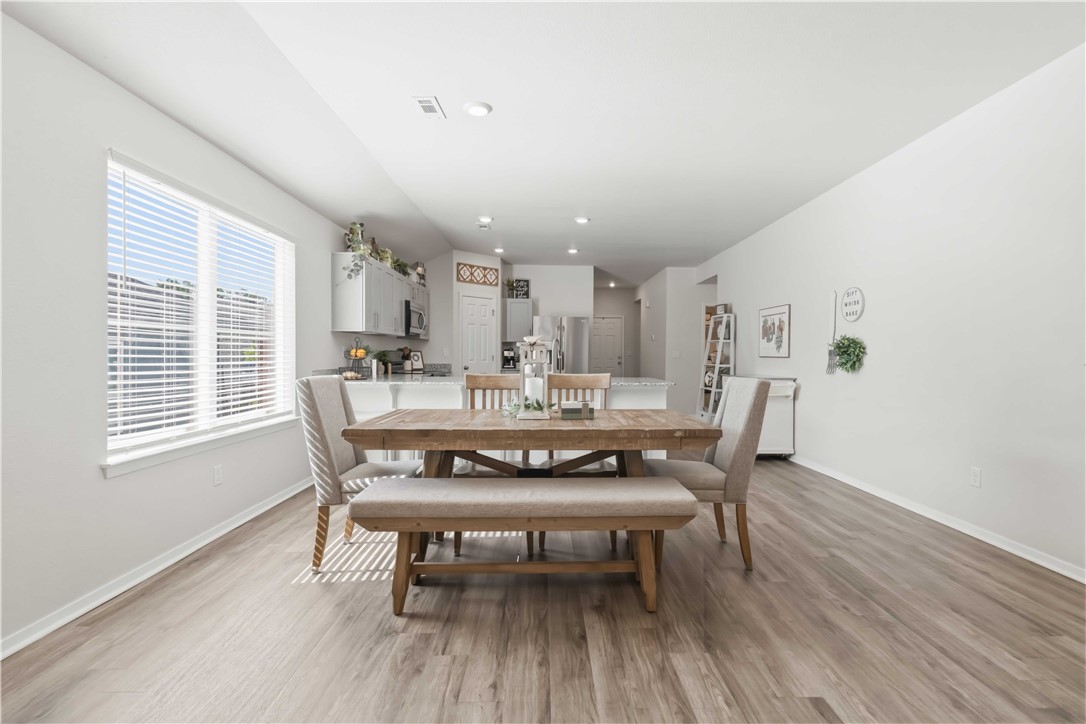 RIVERSIDE VILLAGE S/D PH 1.1 - Residential
