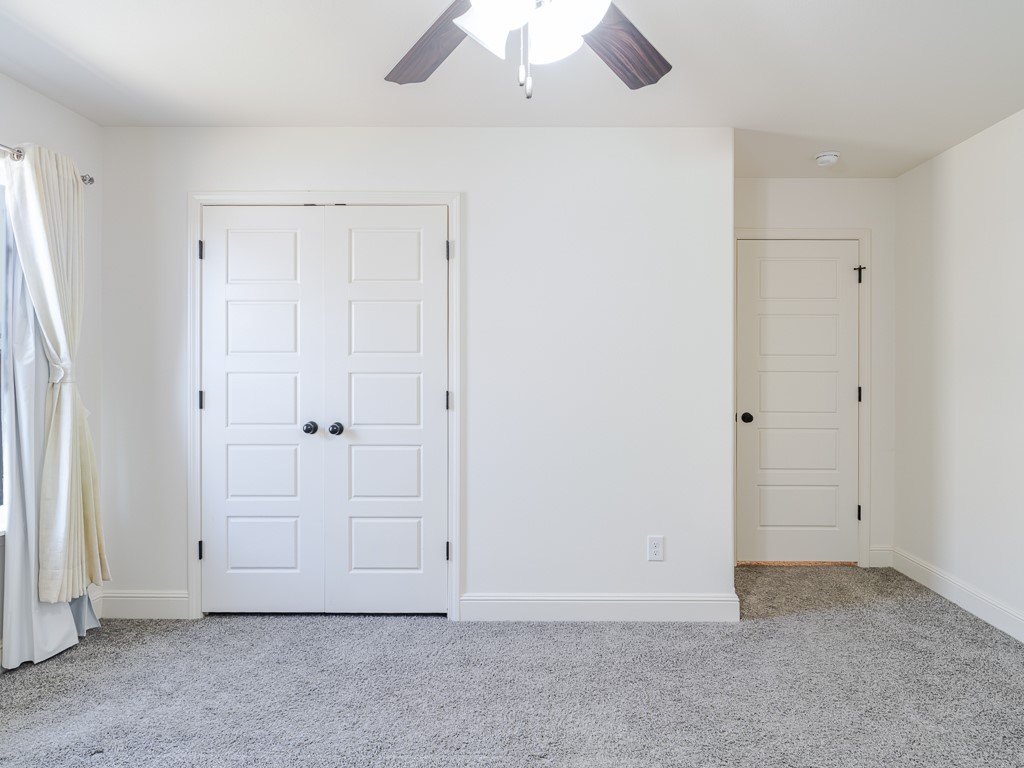 Pines Ph I, The Centerton - Residential Lease