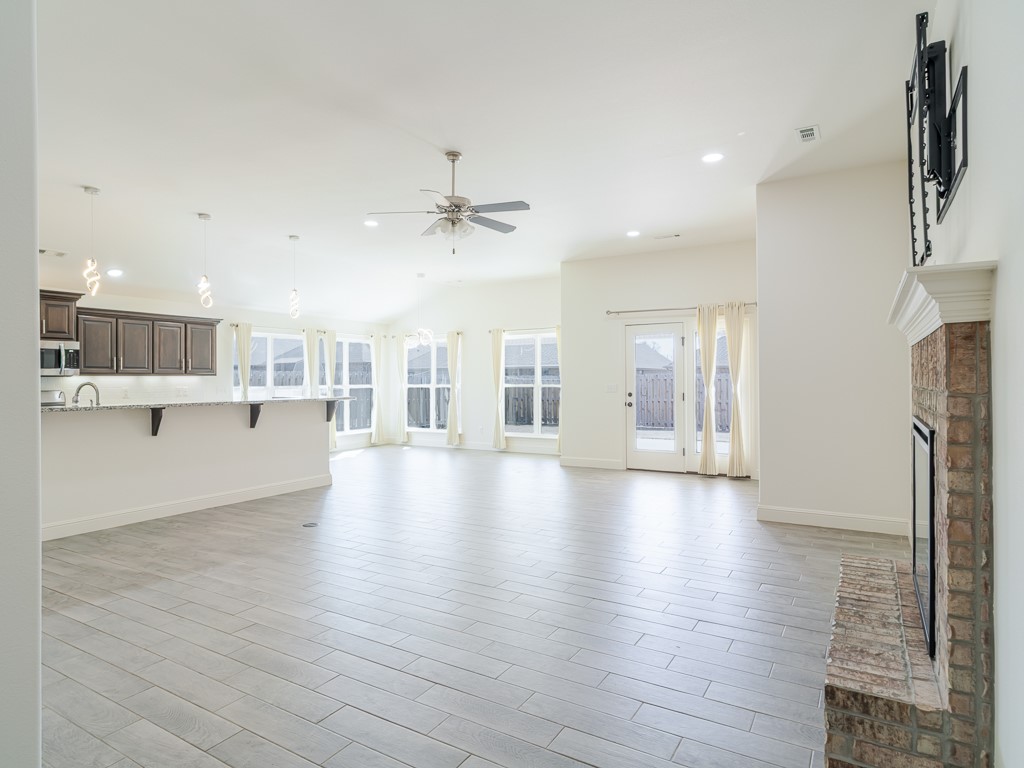 Pines Ph I, The Centerton - Residential Lease