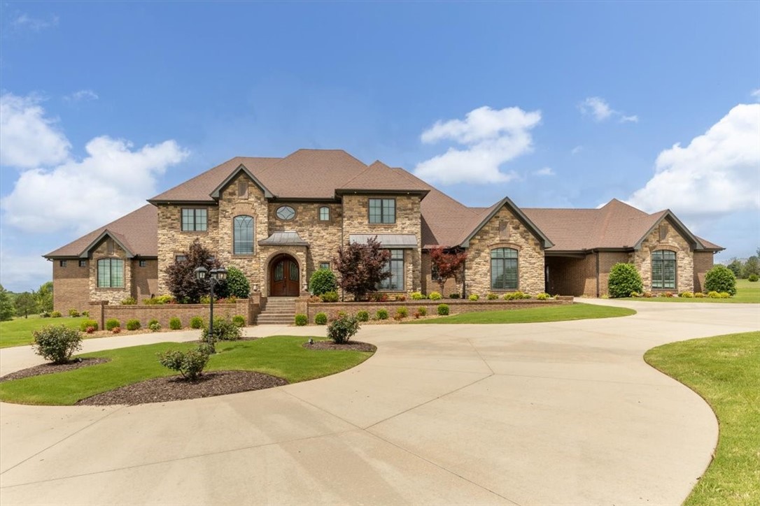 Grand Valley Estates - Residential