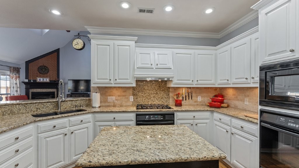 Highland Knolls Unit 2 Ph 2 Rogers - Residential