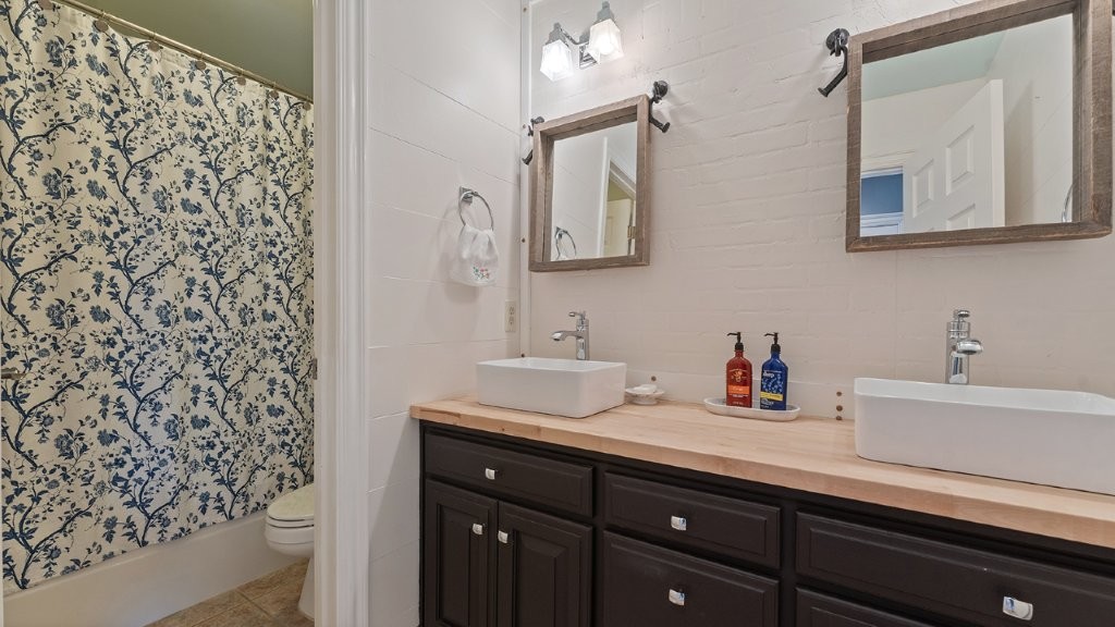 Highland Knolls Unit 2 Ph 2 Rogers - Residential