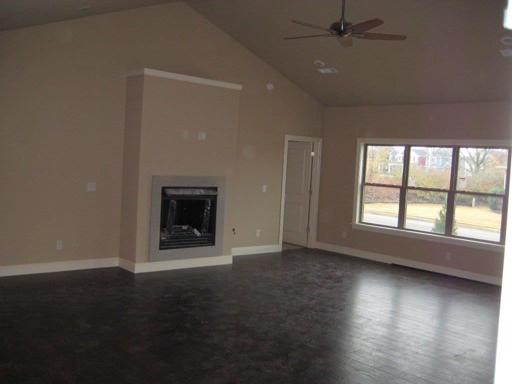 Shadow Valley - Residential Lease