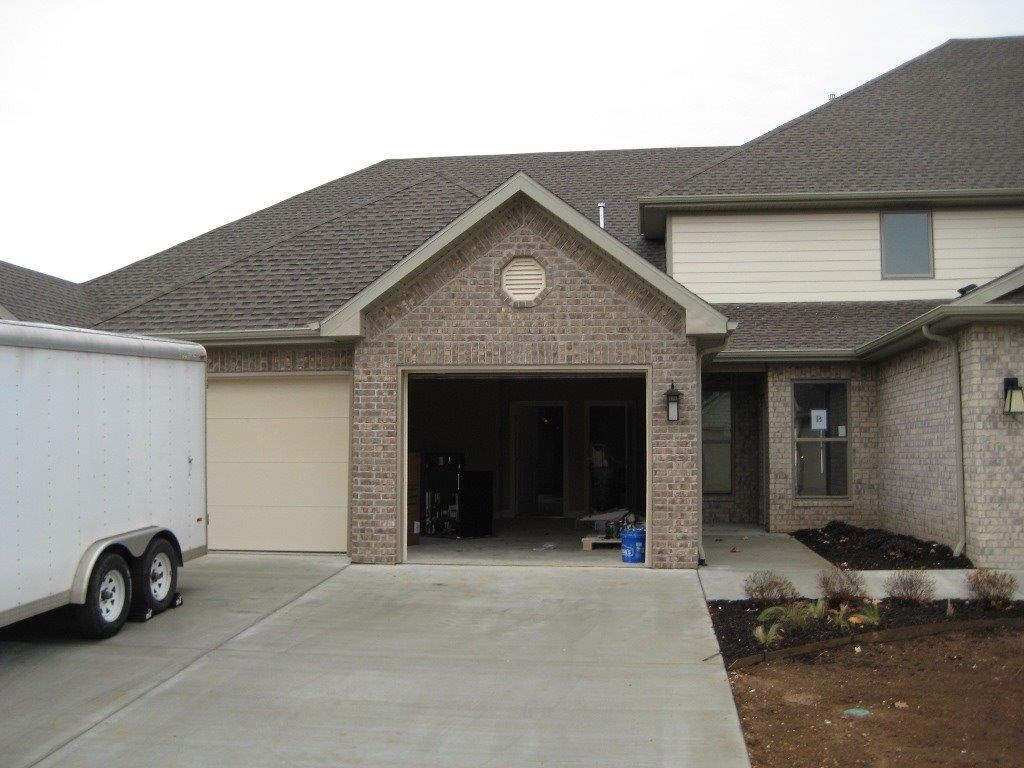 Shadow Valley - Residential Lease