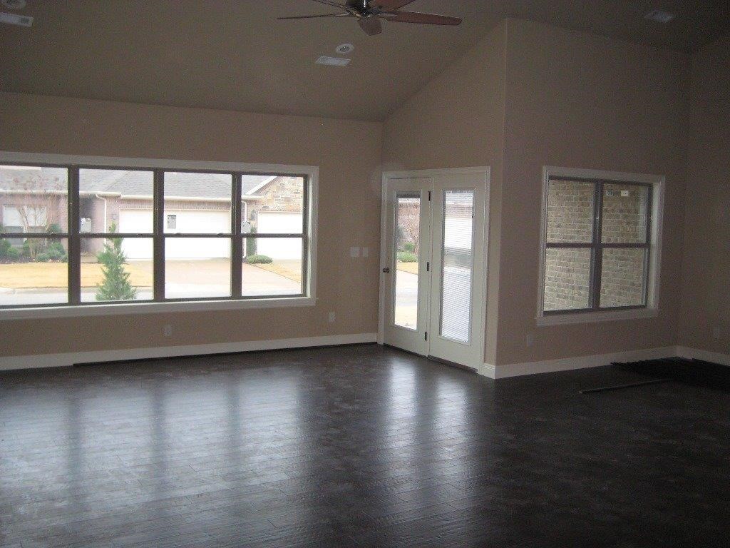 Shadow Valley - Residential Lease